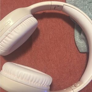 Lenovo Pink Over-Ear Headphones with Plush Cushions